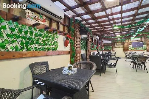 Oyo 332 Syaj Hotel Dubái