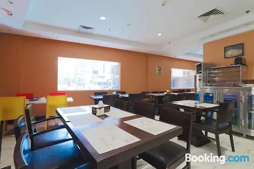 Oyo 332 Syaj Hotel Dubái