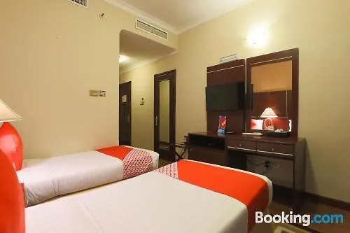 Oyo 332 Syaj Hotel Dubái