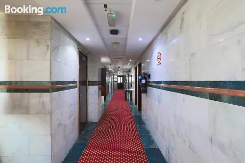 Oyo 332 Syaj Hotel Dubái