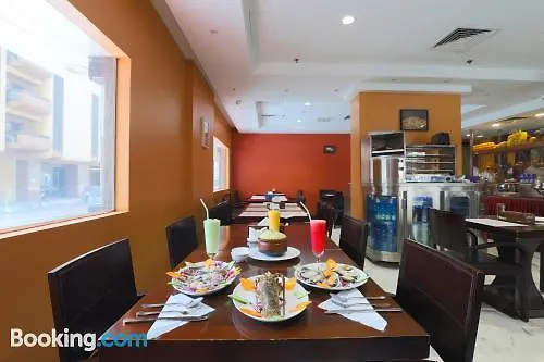 Oyo 332 Syaj Hotel Dubái